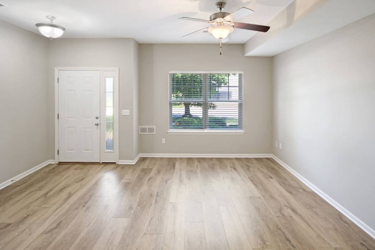 174 Mcmenamy Rd - Photo 5 of 10