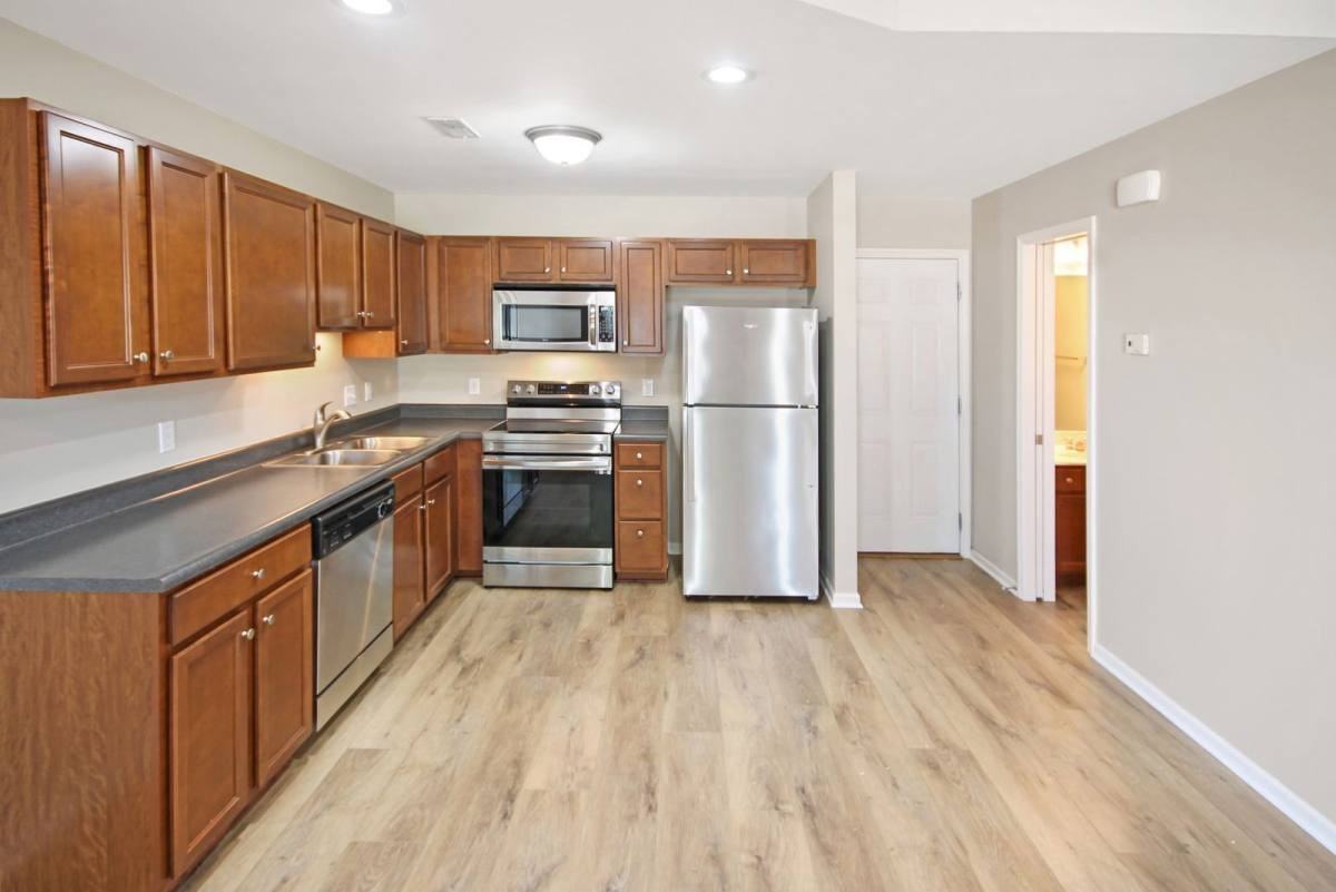 174 Mcmenamy Rd - Photo 6 of 10