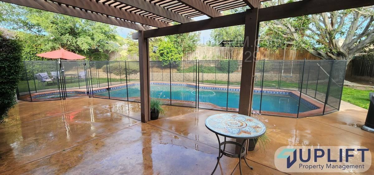 2932 Soledad Pl - Photo 2 of 2