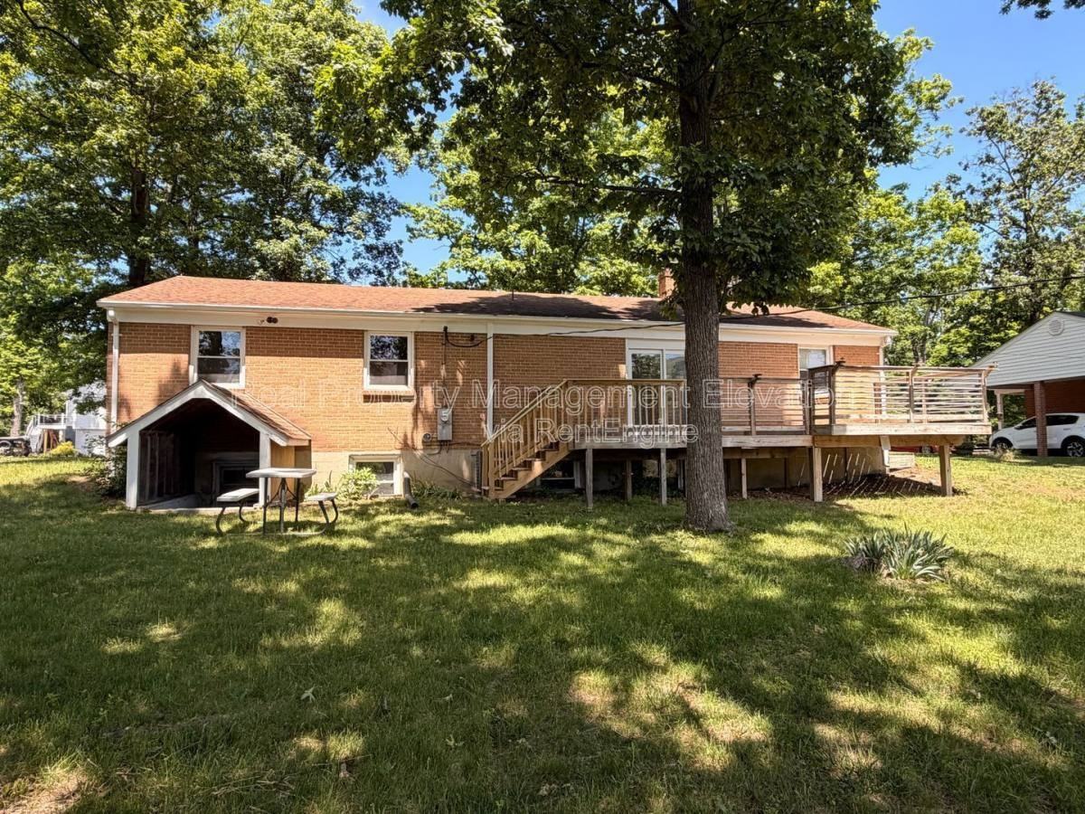 197 Westwood Dr - Photo 2 of 10