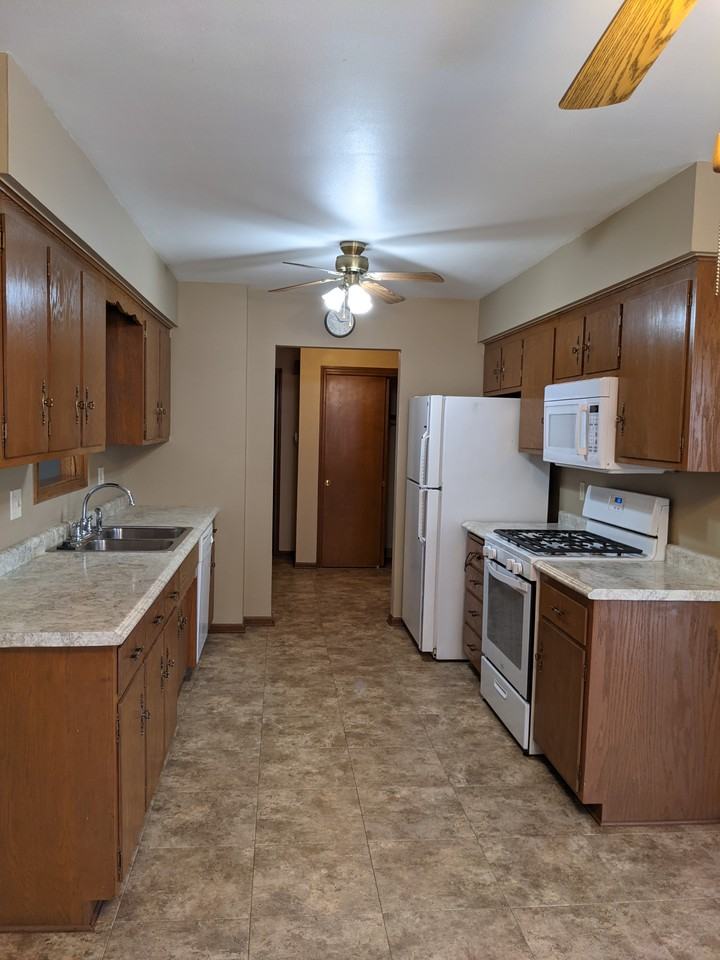 4338 Pepper Dr #2 - Photo 4 of 11