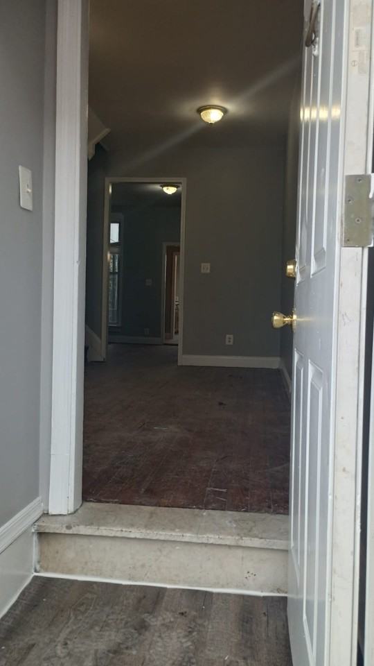 1814 Penrose Ave - Photo 3 of 26