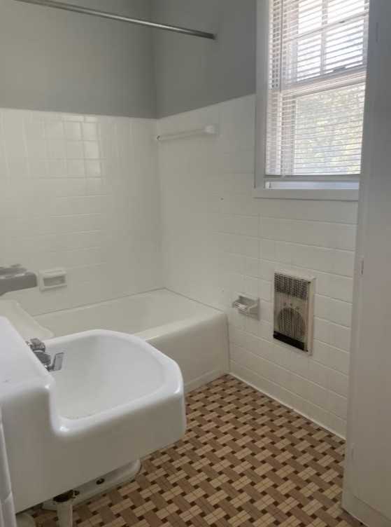 100 E Stewart Rd #3 - Photo 4 of 9