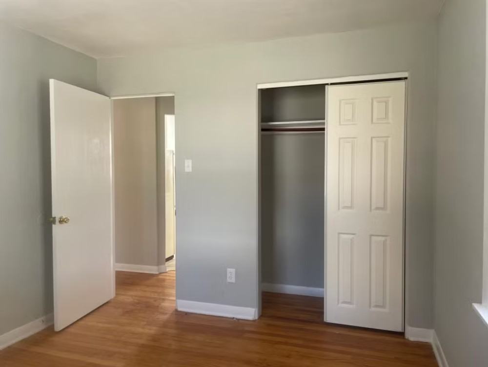 100 E Stewart Rd #3 - Photo 5 of 9