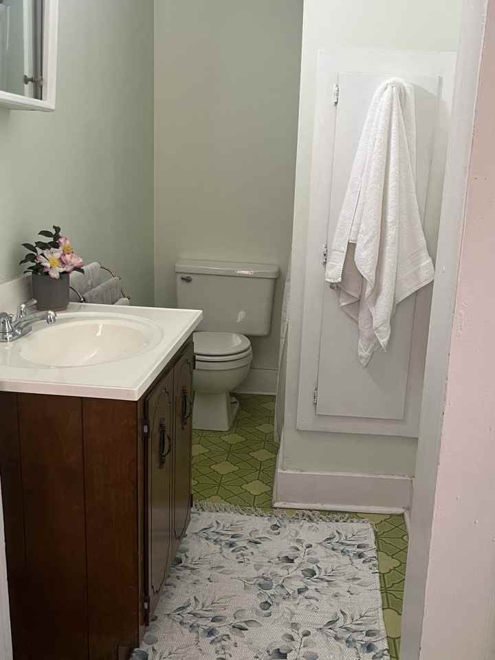 1209 Johns Rd - Photo 4 of 9