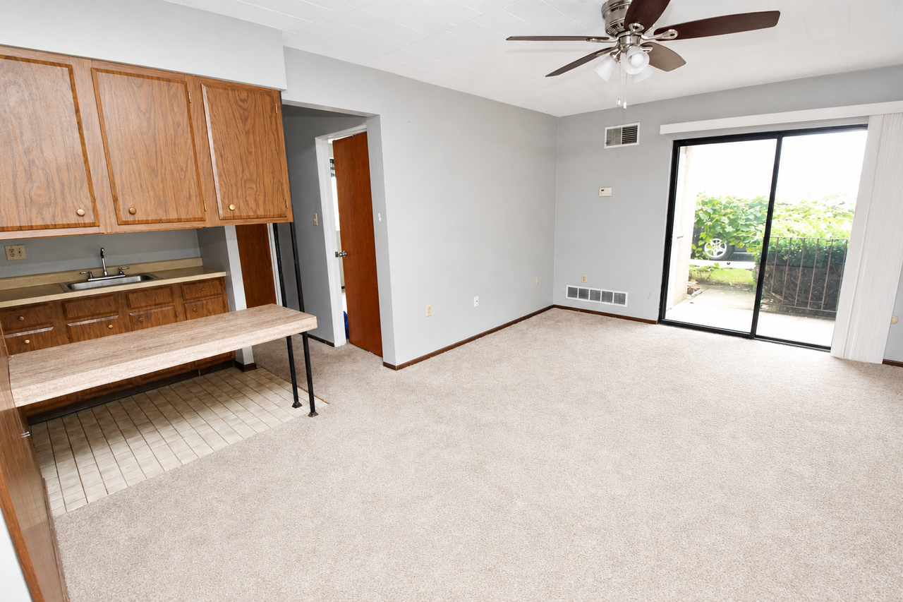 527 Monroe Ave #202 - Photo 7 of 7