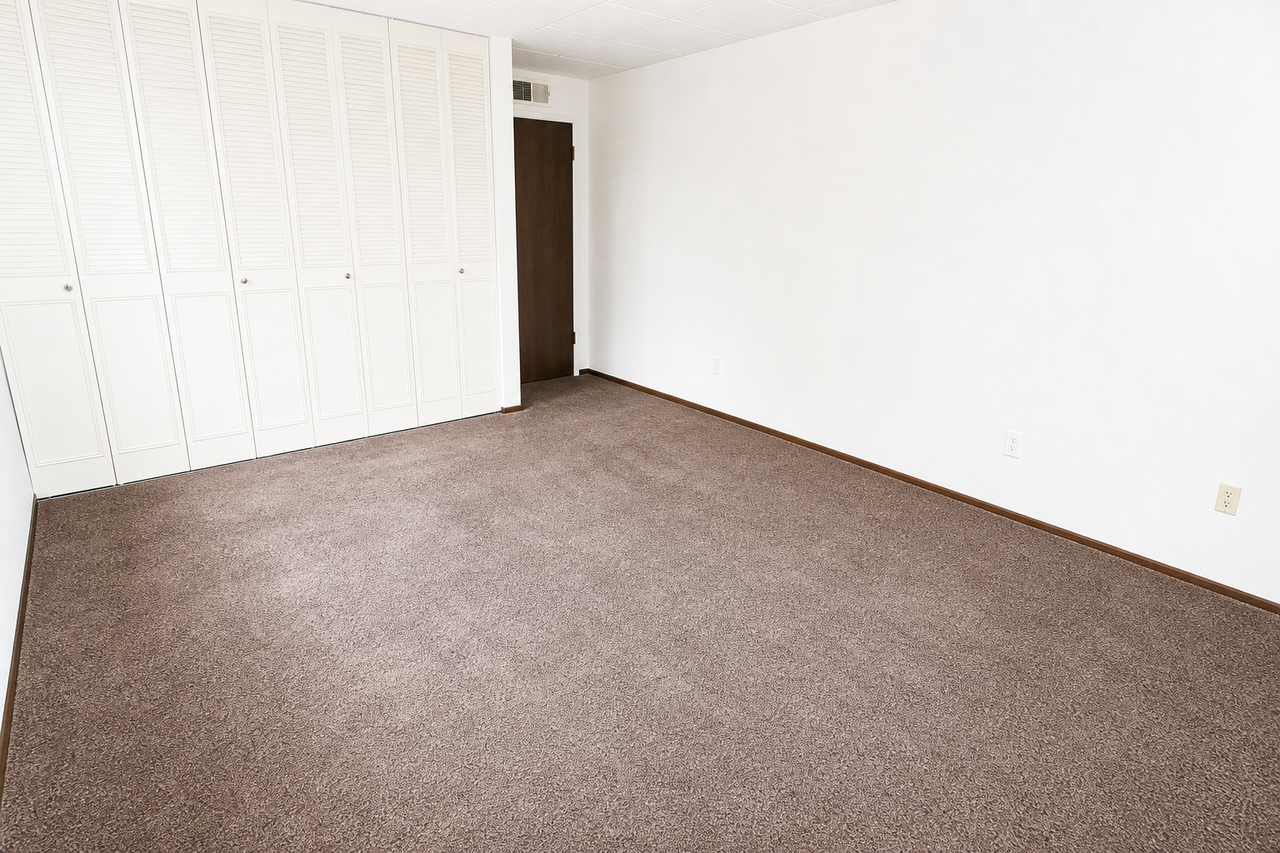 529 Monroe Ave #16 - Photo 2 of 8