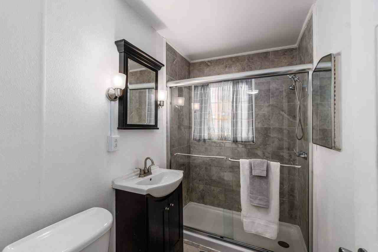 1750 E Broad St - Photo 5 of 11