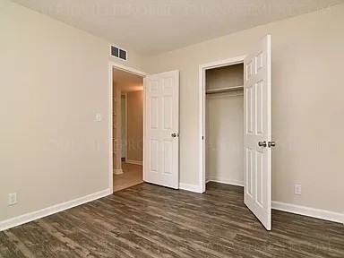 5117 Alba Way - Photo 2 of 11