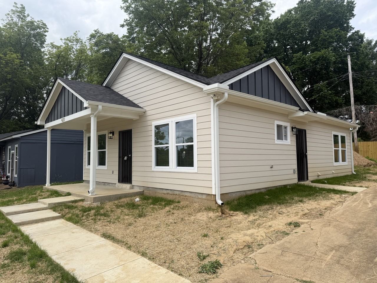 4231 Wanatah St - Photo 5 of 19