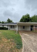 featured image of 104 Sw 50th St