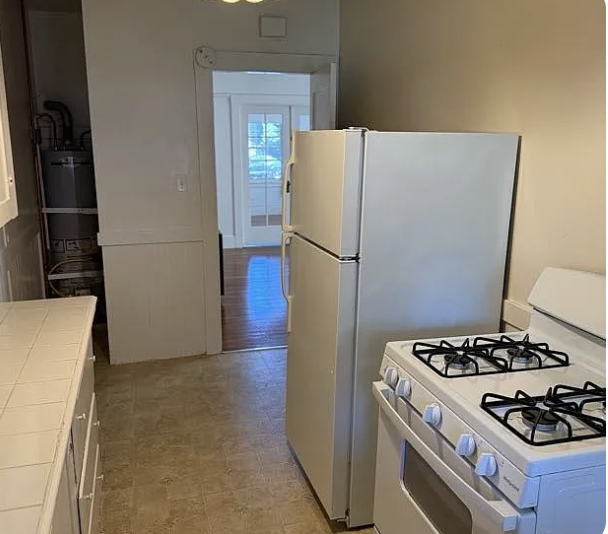 2522 G St #2522 - Photo 4 of 13