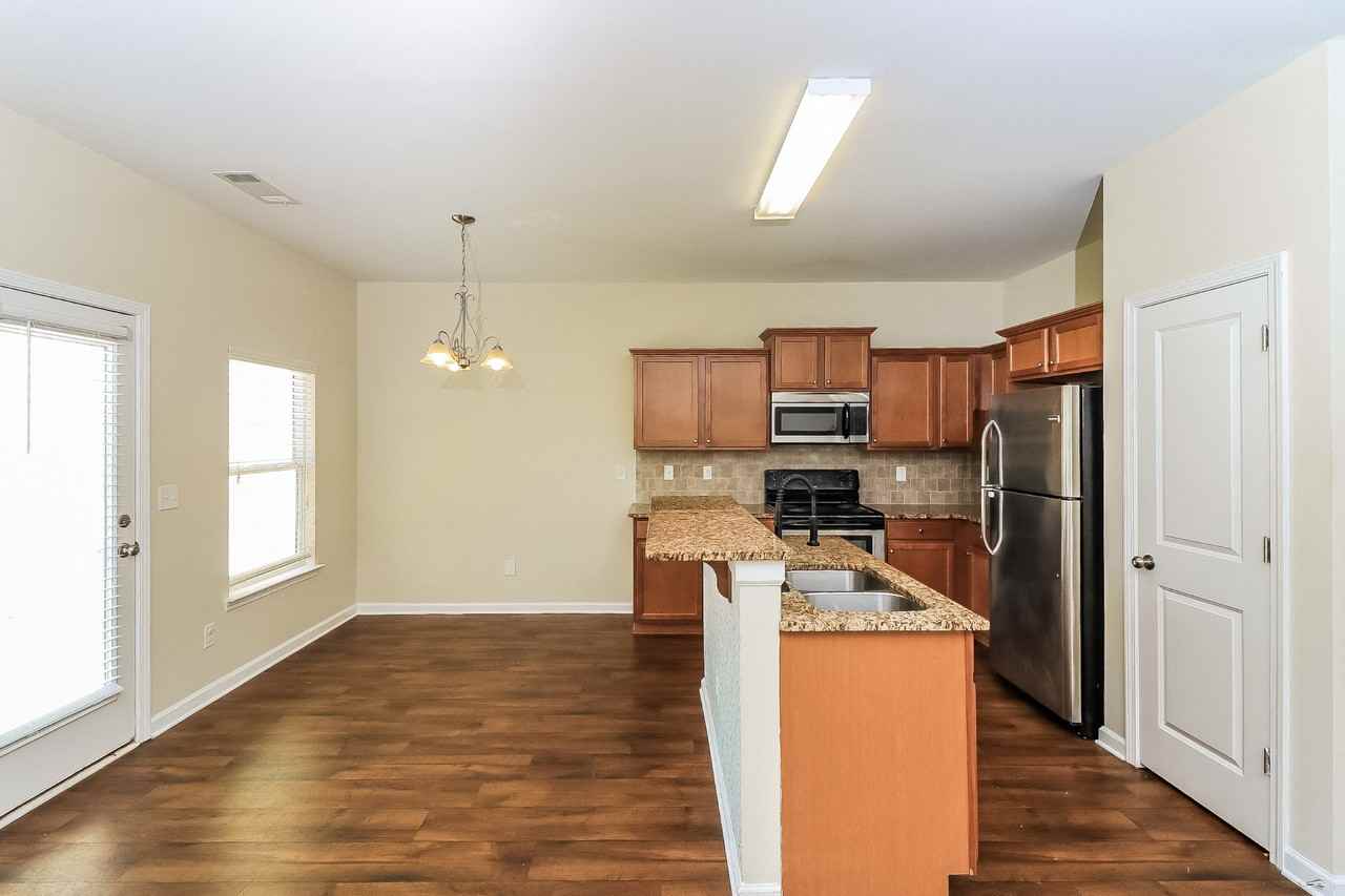 131 Terrace Walk - Photo 6 of 15
