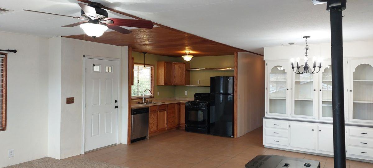 2324 Bodfish Canyon Rd - Photo 2 of 8