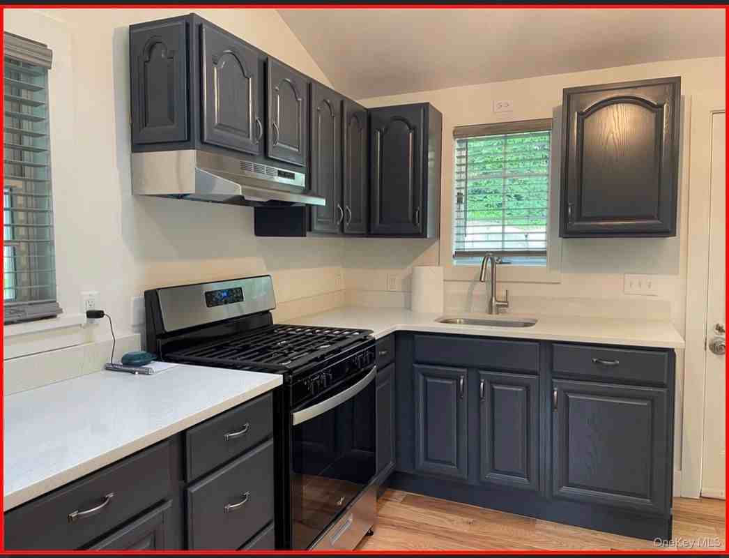 41 Chestnut Ave - Photo 5 of 9