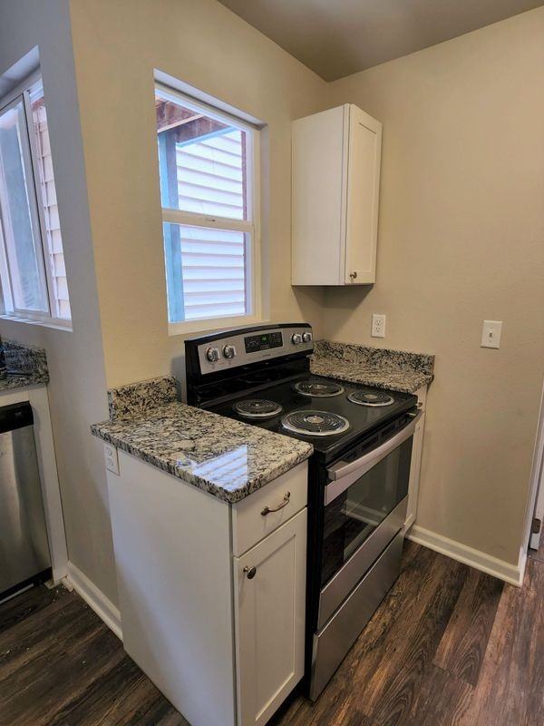 743 E Willamette Ave - Photo 4 of 18