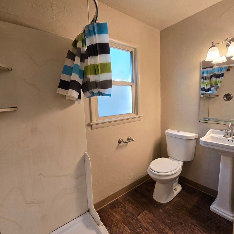 307 N 9th St ##9 - Photo 5 of 5