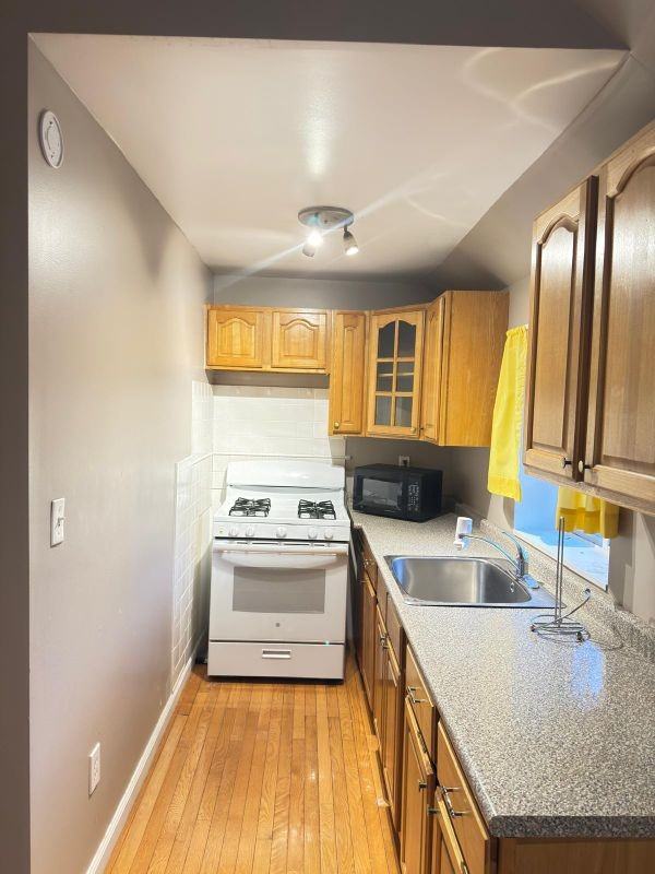 32 Winter St ##2 - Photo 7 of 7