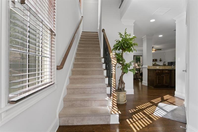 5840 Vista Brook Dr - Photo 4 of 35