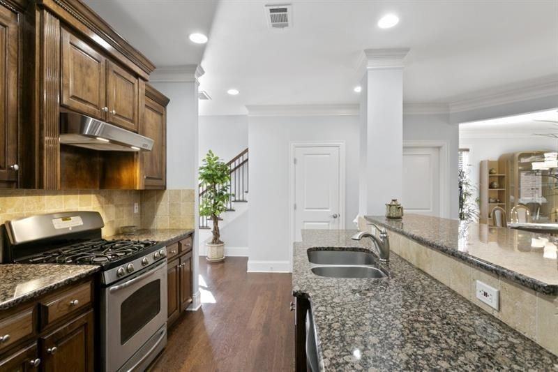 5840 Vista Brook Dr - Photo 6 of 35