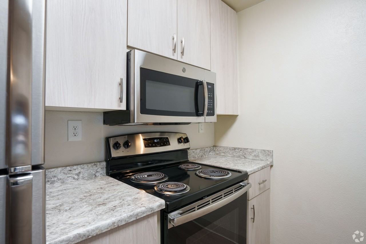 WOODSIDE - Photo 2 of 14
