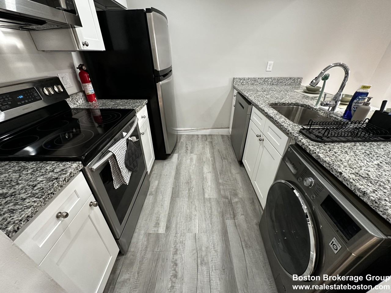 670 Massachusetts - Photo 2 of 13