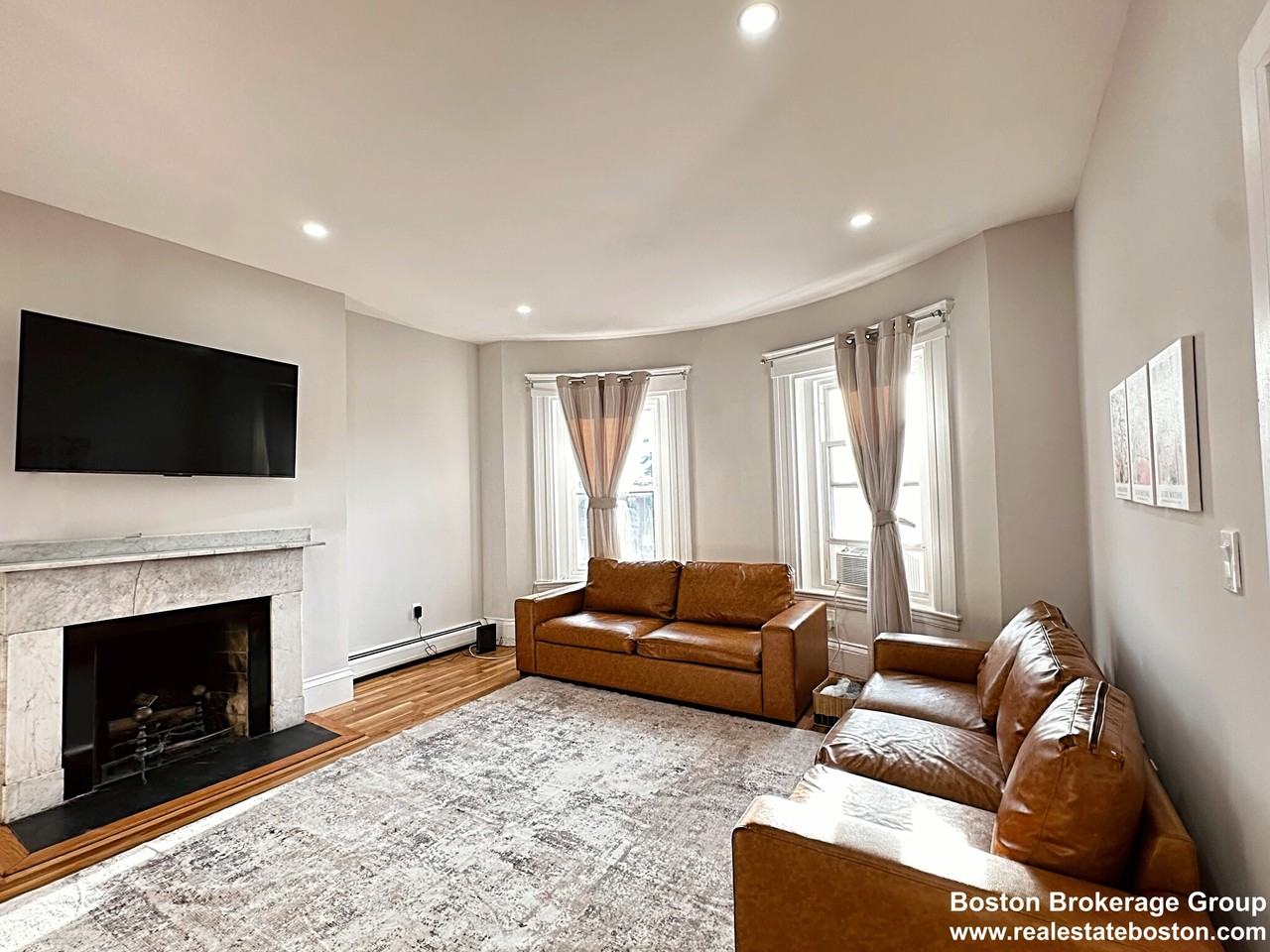 670 Massachusetts - Photo 7 of 13