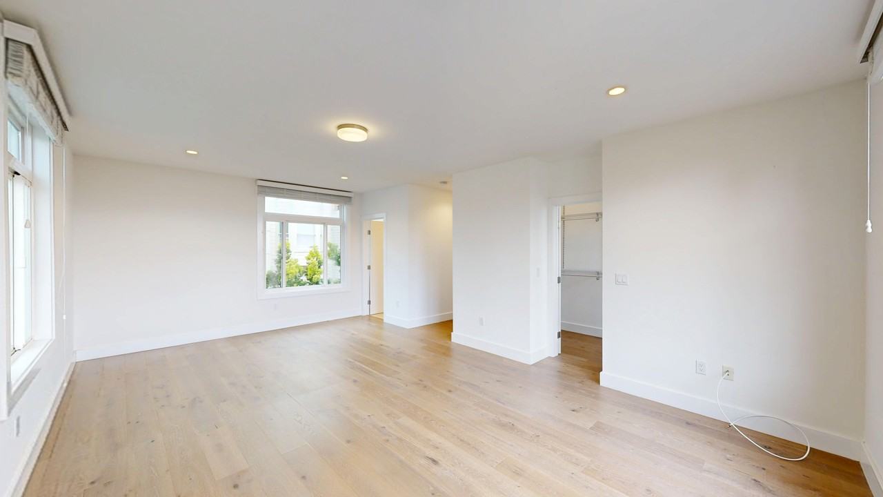 1340 Taylor Street - Photo 4 of 27