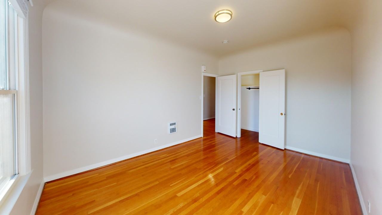 1690 North Point Street - Photo 6 of 26