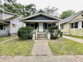 featured image of 1699 Superior St