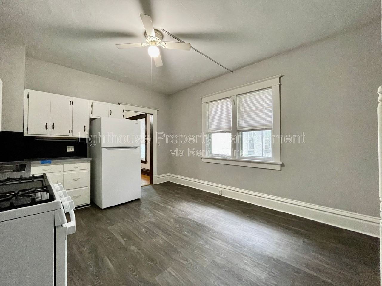 1699 Superior St - Photo 6 of 12