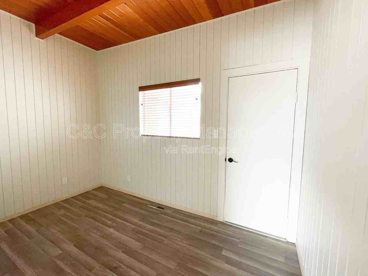1812 Luzern St #B - Photo 4 of 12