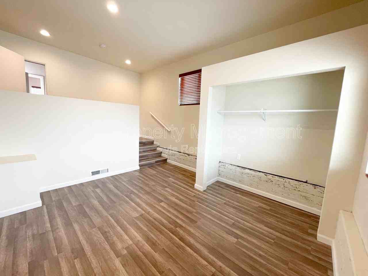 1812 Luzern St #B - Photo 6 of 12