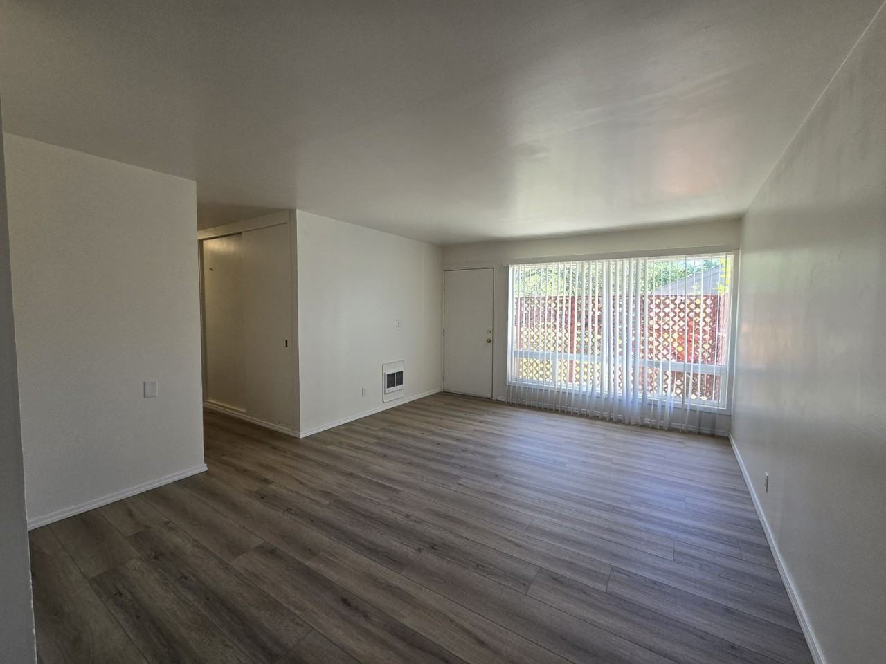 751 Ne Alameda Ave - Photo 3 of 16