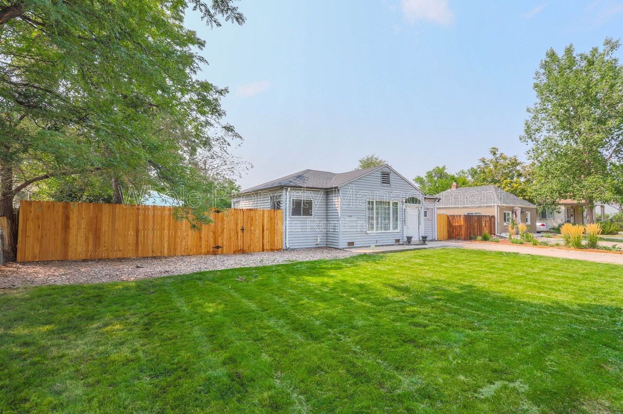 1939 Verbena St - Photo 6 of 50