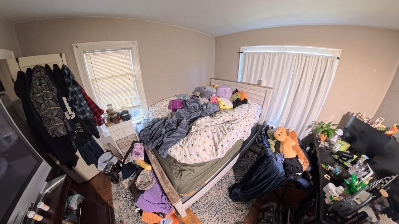 1121 E Mulberry St - Photo 7 of 20