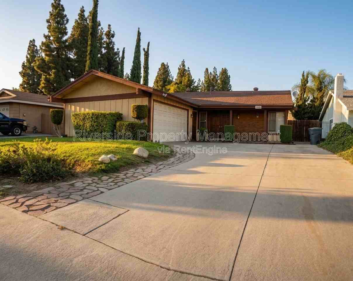 1046 W Eucalyptus Ct - Photo 2 of 3