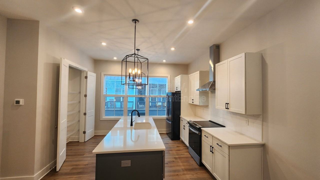 169 Color Cir - Photo 2 of 17