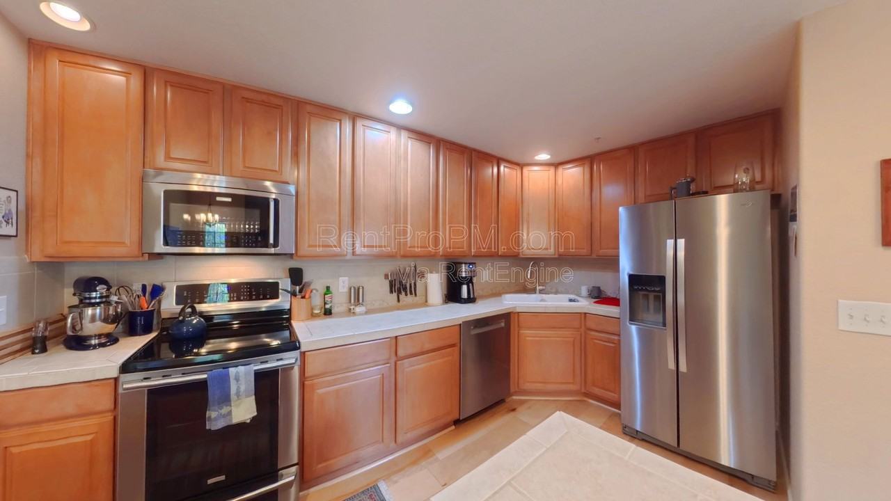 5002 Northern Lights Dr #I - Photo 3 of 21