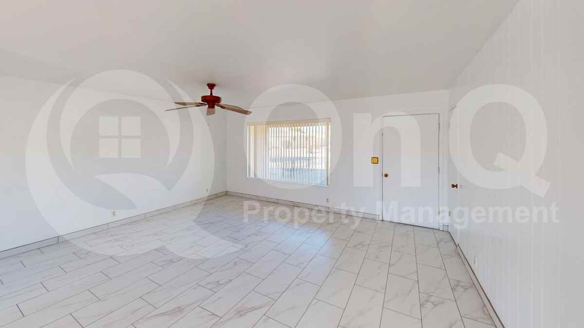 5915 E Anaheim St - Photo 6 of 17