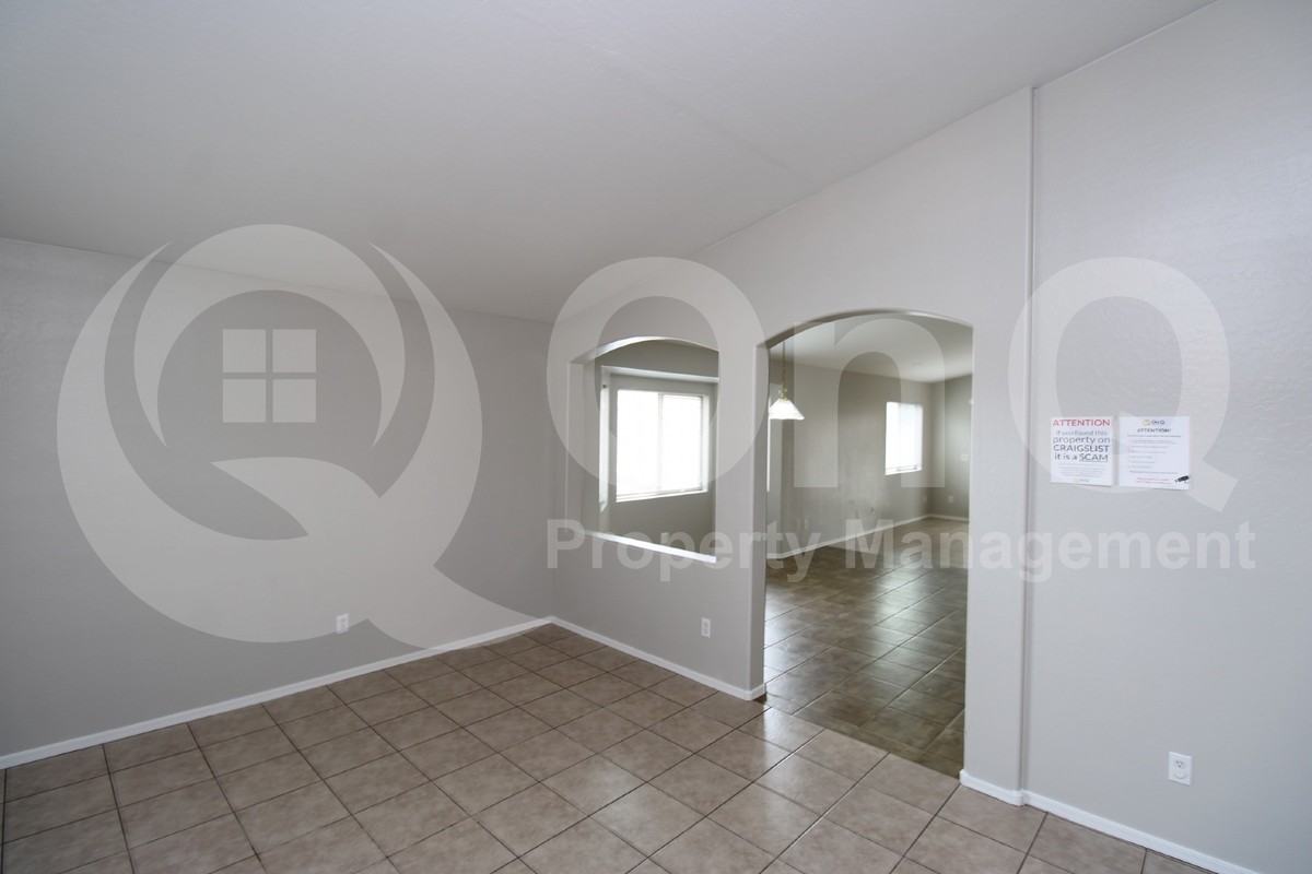 16057 W Sierra St - Photo 7 of 26