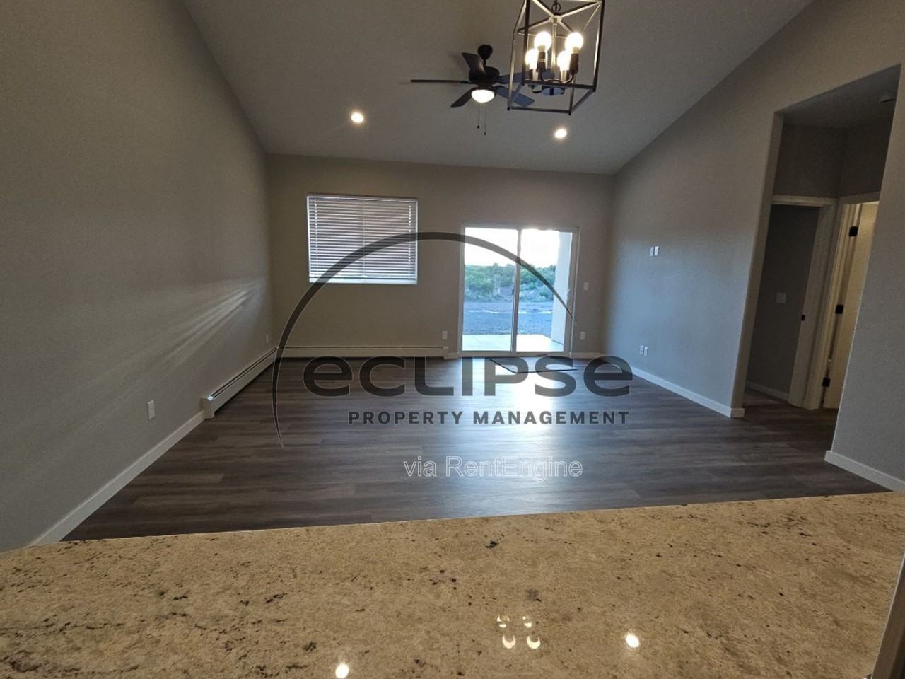 517 Washington Ave - Photo 2 of 17