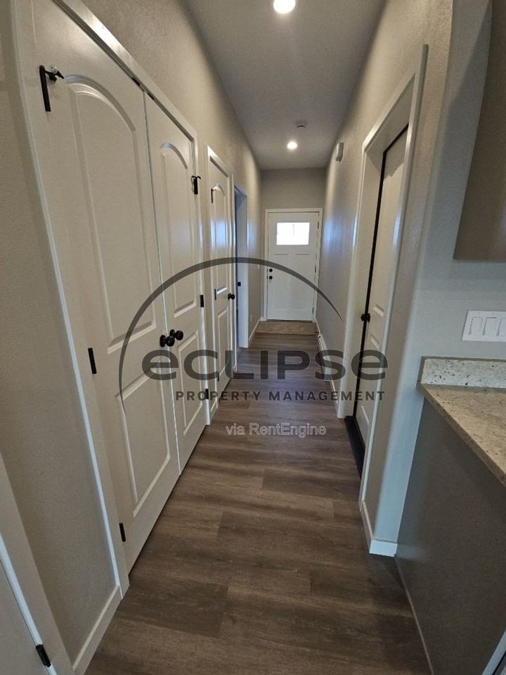 517 Washington Ave - Photo 3 of 17