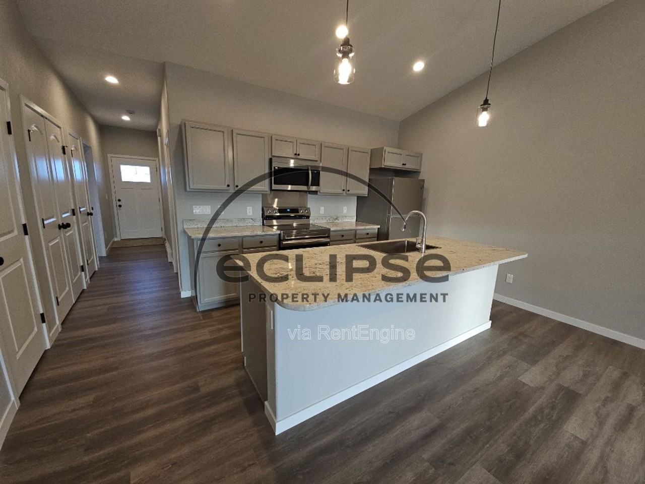 517 Washington Ave - Photo 7 of 17