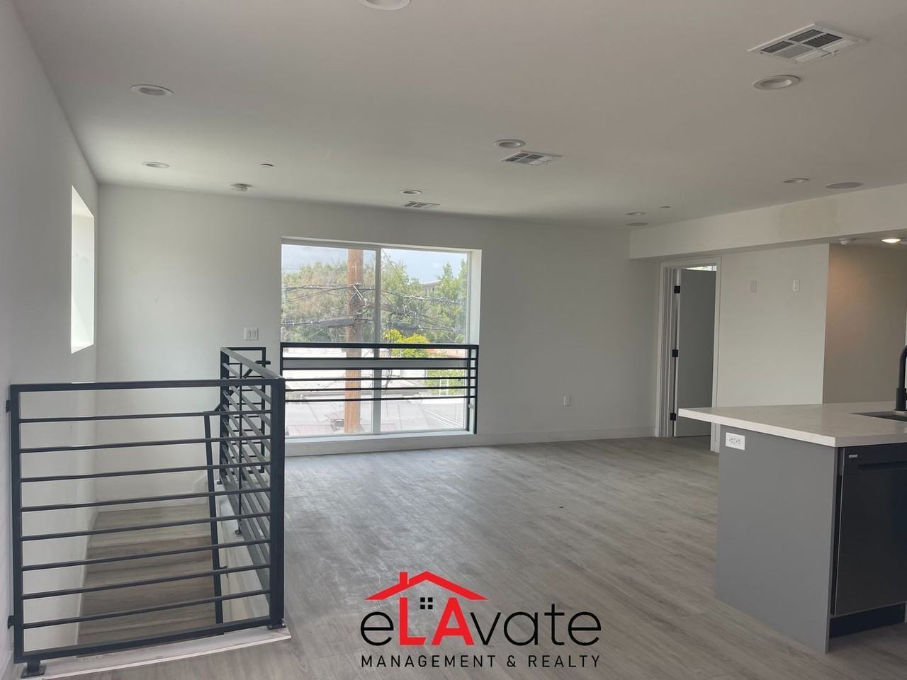 1127 N Virgil Ave - Photo 2 of 9