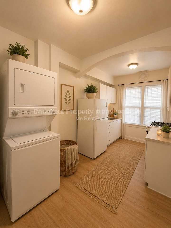 7340 Forsyth Blvd #307 - Photo 4 of 13