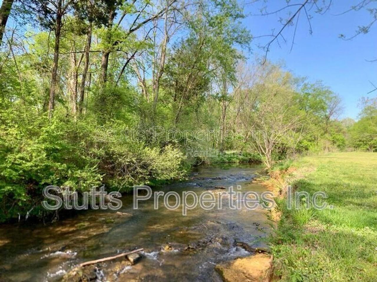 2424 Roberts Ln #M114 - Photo 7 of 8
