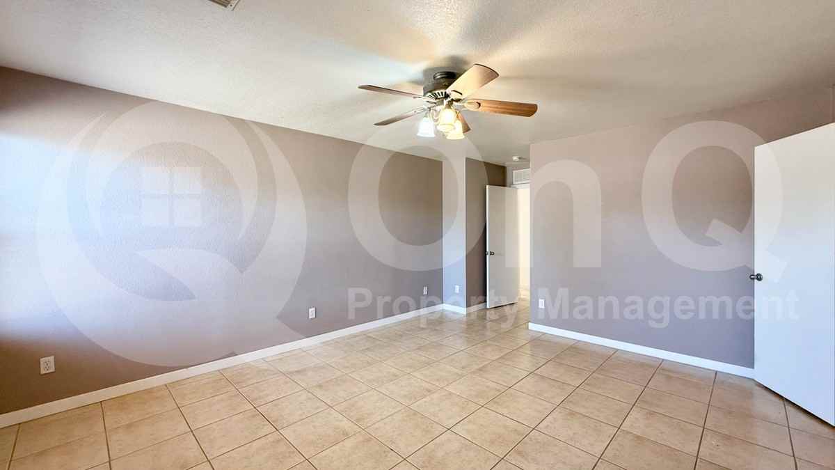 11210 E Quarry Ave - Photo 2 of 22