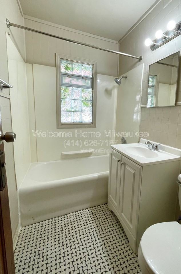 3012 N 57th St - Photo 5 of 6