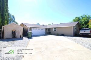 featured image of 1437 Mariposa Ct